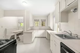 30 Rangeley Rd, Winchester, MA 01890 - Photo 14