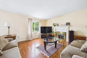 663 Wareham St, Middleborough, MA 02346 - Photo 6