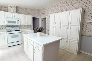 7808 Island Dr, Middleborough, MA 02346 - Photo 12
