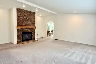 7808 Island Dr, Middleborough, MA 02346 - Photo 6