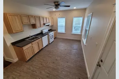 175 River #3, Cambridge, MA 02139 - Photo 2