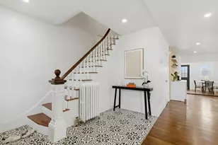 9 Robbins St, Waltham, MA 02453 - Photo 6