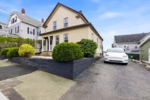 9 Robbins St, Waltham, MA 02453 - Photo 1