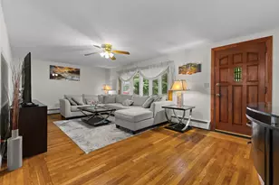 21 William Ward, Uxbridge, MA 01569 - Photo 4