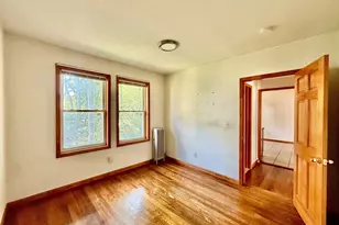 18 Bigelow St, Quincy, MA 02169 - Photo 12