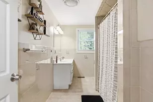24 Lawton St, Haverhill, MA 01830 - Photo 18