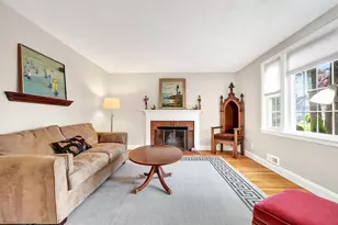 43 Grandview Ave, Watertown, MA 02472 - Photo 2