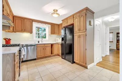 43 Grandview Ave, Watertown, MA 02472 - Photo 8