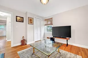 43 Grandview Ave, Watertown, MA 02472 - Photo 12
