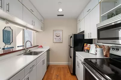 2 Clarendon St #302, Boston, MA 02116 - Photo 16