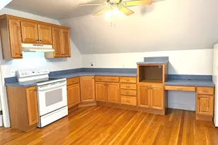 10 Avon St, Saugus, MA 01906 - Photo 24