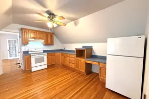 10 Avon St, Saugus, MA 01906 - Photo 22