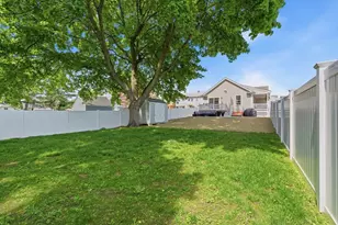 11 MacArthur Blvd, Danvers, MA 01923 - Photo 26
