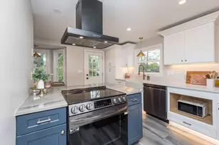48 MacArthur Rd, Stoneham, MA 02180 - Photo 2