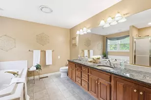 48 Hummingbird Ln, Swansea, MA 02777 - Photo 24