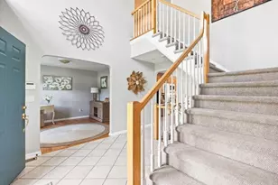 48 Hummingbird Ln, Swansea, MA 02777 - Photo 6