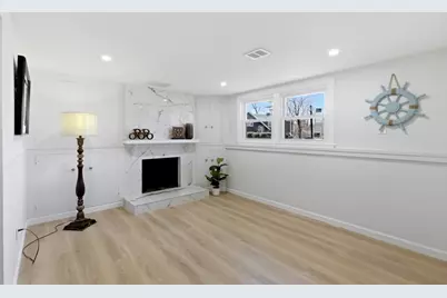 607 Turnpike St, Stoughton, MA 02072 - Photo 16