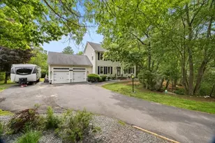 7 Parson's Walk, Berkley, MA 02779 - Photo 2
