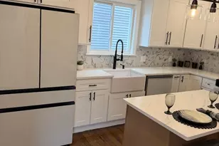 60-62 Wellsmere Rd, Boston, MA 02131 - Photo 4