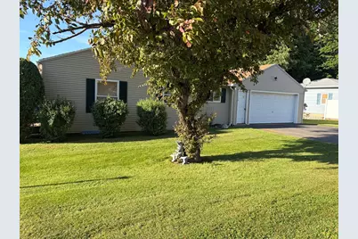 138 N Main St, Belchertown, MA 01007 - Photo 2
