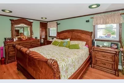 365 Elm St, Bridgewater, MA 02324 - Photo 18
