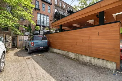 32 Yarmouth St #A, Boston, MA 02118 - Photo 16