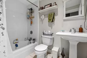 32 Yarmouth St, Boston, MA 02118 - Photo 8