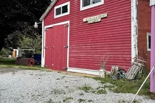 63 Gardner Rd, Hubbardston, MA 01452 - Photo 8