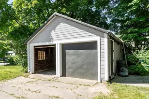 51 School St, Upton, MA 01568 - Photo 20
