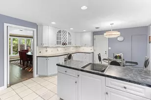 28 Baltic Ave, Easton, MA 02356 - Photo 6