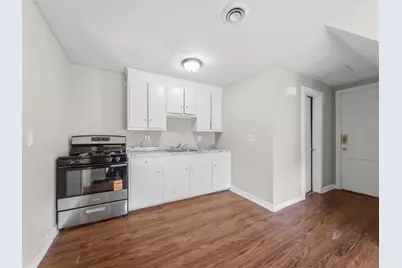 286 Pine St #3R, Holyoke, MA 01040 - Photo 4