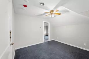 286 Pine St, Holyoke, MA 01040 - Photo 2