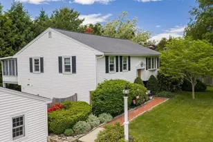 90 Holly Rd, Marshfield, MA 02050 - Photo 2