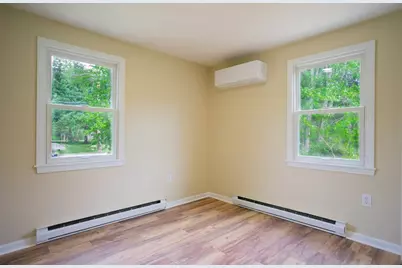 853 Main St, Acushnet, MA 02743 - Photo 8