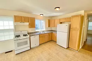 93 Orleans, Springfield, MA 01109 - Photo 6