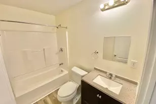 93 Orleans, Springfield, MA 01109 - Photo 16