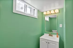 284 Lake St, Belmont, MA 02478 - Photo 36
