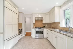 284 Lake St, Belmont, MA 02478 - Photo 18