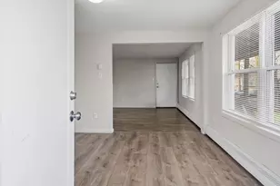 120 Orchard St, Springfield, MA 01107 - Photo 2