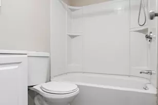 120 Orchard St, Springfield, MA 01107 - Photo 12