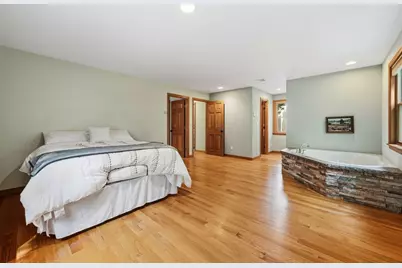 50 Melrose Ave, Tewksbury, MA 01876 - Photo 14