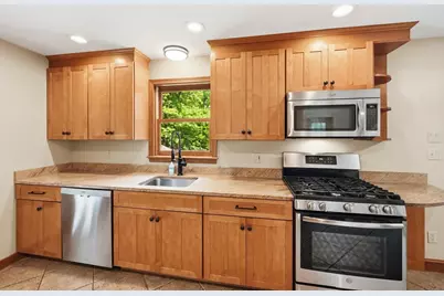 50 Melrose Ave, Tewksbury, MA 01876 - Photo 8