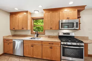 50 Melrose Ave, Tewksbury, MA 01876 - Photo 8