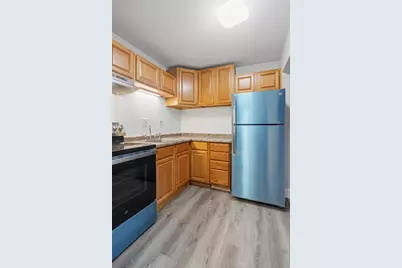 197 High St #302, Holyoke, MA 01040 - Photo 10