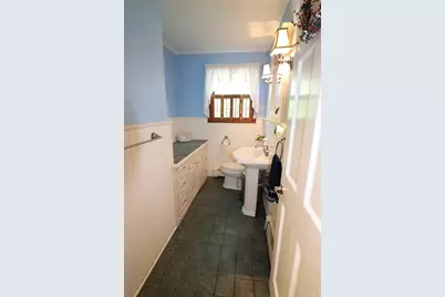 26 Robin Ln, Somerset, MA 02726 - Photo 16