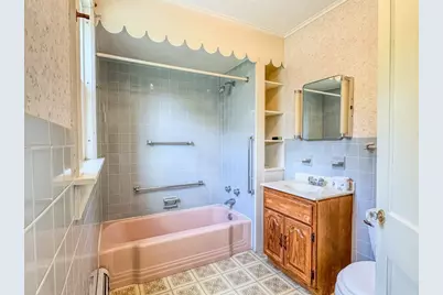 17 Worcester Ave, Montague, MA 01376 - Photo 10