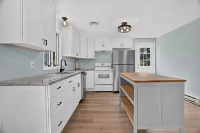 111 Woodburn Drive, Methuen, MA 01844 - Photo 4