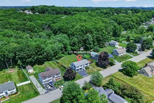 111 Woodburn Dr, Methuen, MA 01844 - Photo 2