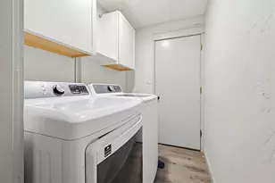 17 N Woodford St, Worcester, MA 01604 - Photo 34