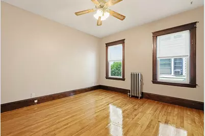 17 North Woodford Street, Worcester, MA 01604 - Photo 8